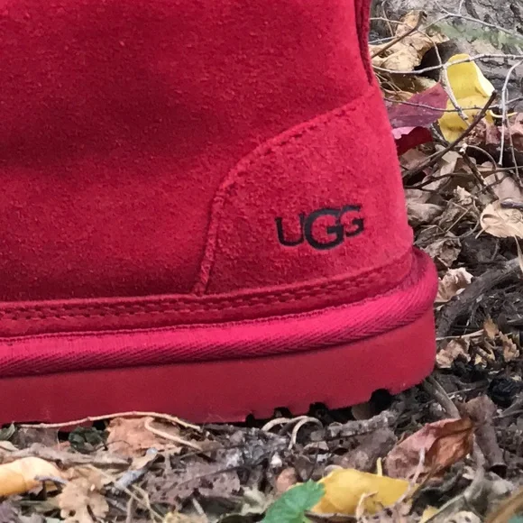 UGG Red Neumel Ankle Boots Size 6 - Picture 8 of 9